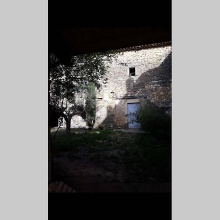 Gite A La Ferme Chaleureux Avec Animaux Et Ruisseau Sabran Luaran gambar
